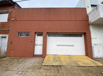 Casa de 3 ambientes, La Plata · Casa en Alquiler en La Plata
