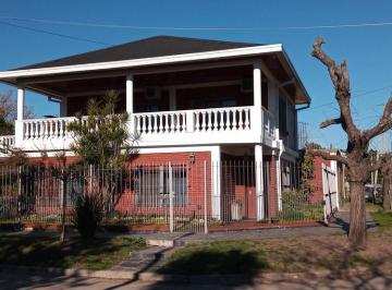 Casa · 180m² · 7 Ambientes · Casa 6 Ambientes en Venta en Florencio Varela