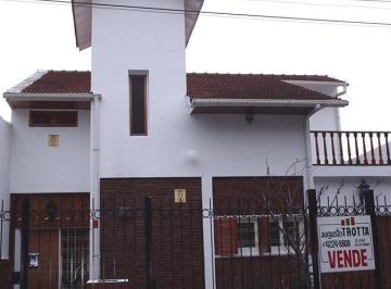Casa · 250m² · 7 Ambientes · Casa 7 Ambientes en Venta en Florencio Varela