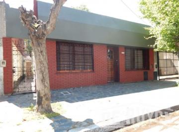 Casa · 138m² · 5 Ambientes · Casa de 5 Ambientes en Venta en Quilmes Oeste