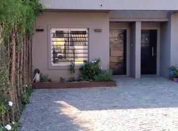 PH · 81m² · 3 Ambientes · 1 Cochera · Duplex 3 Ambientes en Venta en Berazategui