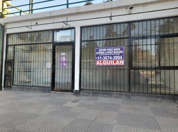 Local comercial , Esteban Echeverría · ¡Local en Alquiler Frente a La Estación con Gran Exposición!