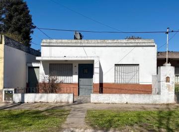 Casa · 375m² · 5 Ambientes · Casa en Venta: Sarmiento 853 San Lorenzo Santa Fe