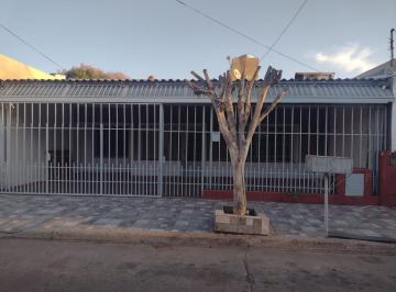 Casa de 8 ambientes, Córdoba · Vendo Preciosa Casa de 3d en Barrio Zumaran! Imperdible!