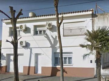 Casa · 86m² · 3 Ambientes · 1 Cochera · Casa en Venta en Turdera