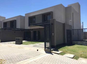 Casa de 2 ambientes, La Calera · Excelente Duplex en Housing Cerrado!