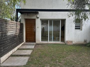 Departamento · 2 Dormitorios · 1 Cochera · Alquiler Duplex en Housing 2 Dorm.