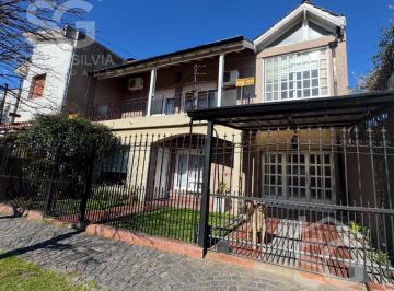 Casa · 290m² · 5 Ambientes · 2 Cocheras · Casa en Venta 5 Ambientes, Castelar
