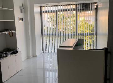 Oficina comercial de 1 ambiente, Berazategui · Oficina en Venta en El Centro de Berazategui. Excelente Inversion.