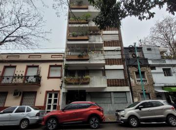 Departamento de 4 ambientes, Flores · Departamento 4 Ambientes Al Frente Muy Luminoso, con Balcón