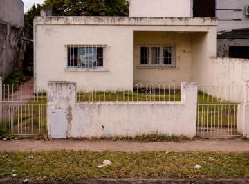 Casa de 4 ambientes, Morón · Castelar Norte - Venta - Casa 4 Ambientes