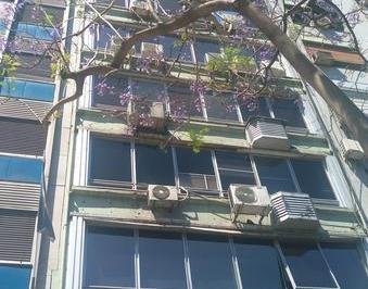Oficina comercial · 140m² · 3 Ambientes · Retasado Oficina - Alquiler Av 9 de Julio 1000 Recoleta 140 m² Piso Entero