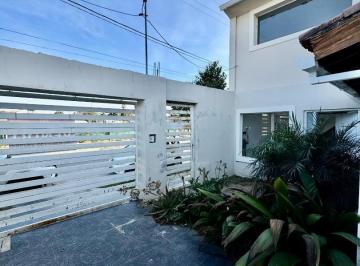 Casa · 165m² · 4 Ambientes · 2 Cocheras · Muy Linda Casa Vta 3 Dorm Gge Jardin B° Gral Belgrano