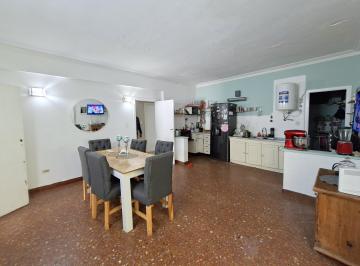 Departamento de 4 ambientes, Lanús · Depto. P. Alta - Excelente Ubicación