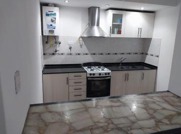 Casa de 5 ambientes, Tres de Febrero · Casa con Galpon y Terraza