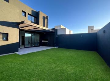 Casa de 4 ambientes, Córdoba · Venta. San Ignacio Village, Duplex a Estrenar, con Piscina