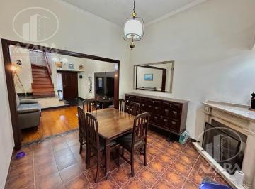 PH · 127m² · 5 Ambientes · 1 Cochera · PH 5 Ambientes Totalmente Independiente con Galería, Parrilla y Pequeño Jardín en Florida