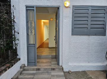 Casa de 5 ambientes, Córdoba · Duplex de Dos Dorm. - Reciclado - Villa Revol