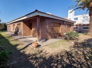 Foto · Oportunidad Casa Tres Dorm. Villa Esquiu