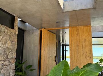 Casa · 498m² · 6 Ambientes · 4 Cocheras · Casa en Venta Barrio Muelles Puertos Escobar