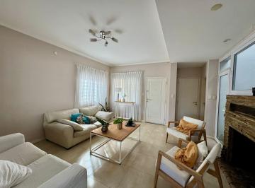 Casa de 8 ambientes, Chivilcoy · Casa Zapiola 474 - Chivilcoy