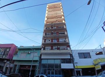 Departamento de 2 ambientes, Lanús · Venta Depto 2 Ambientes Amplio C/ Patio. Pleno Centro Lanus Oeste