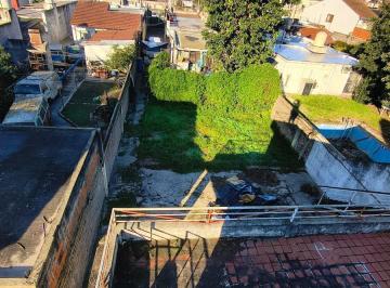 Casa · 200m² · 6 Ambientes · 4 Cocheras · Casas / Lote en Venta, Villa Tesei, a m de Av Vergara. Lote 10 X 62.