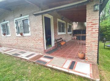 Casa de 3 ambientes, Cañuelas · Casa con Pileta en Venta en Cañuelas