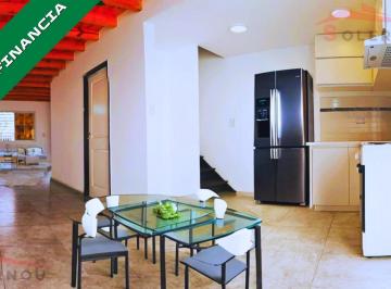 Casa · 76m² · 3 Ambientes · 1 Cochera · Casa, 2 Dorm., Patio, Cochera, Apta Credito, Permuta