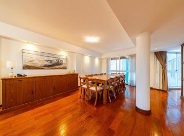 Departamento · 180m² · 8 Ambientes · 1 Cochera · Piso Exclusivo Sobre Oroño 4 Dorm. con Cochera Excelente Ubicacion