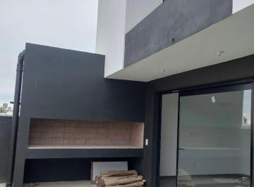 Casa de 4 ambientes, Córdoba · Docta - Venta Duplex - 3 Dorm 3 Baños