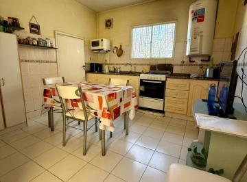 PH · 107m² · Piso 4 Ambientes Sin Expensas Frente con Balcon (2° X Esc)