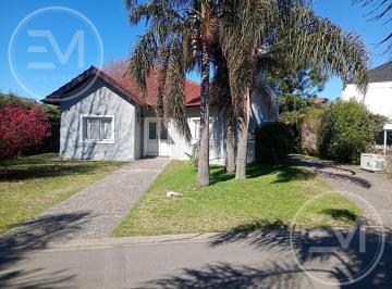 Casa · 175m² · 5 Ambientes · 2 Cocheras · Casa de 1 Planta en Barrio Privado El Rocío – Canning, Esteban Echeverría