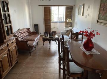 PH de 3 ambientes, Almagro · Departamento Tipo PH Al Frente de Piso Completo 86 m² Balcon Patio Maza Al 300