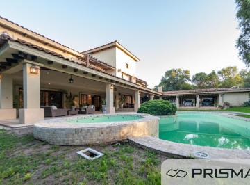 Casa · 654m² · 12 Ambientes · Casa Premium - 4 Dorm - El Bosque