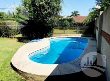 Quinta vacacional · 80m² · 3 Ambientes · 2 Cocheras · Casa Quinta 3 Amb.