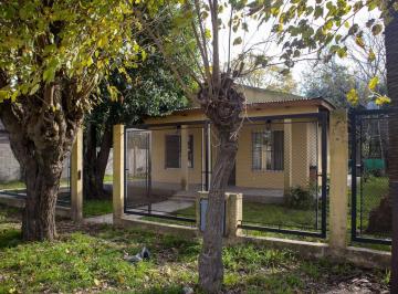 Casa · 80m² · 2 Dormitorios · Casa en Venta en Salvador Maria, Lobos