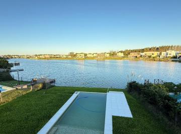 Casa · 216m² · 6 Ambientes · 2 Cocheras · Casa en Venta Santa Ana Villanueva Tigre