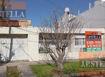 Terreno · 156m² · 3 Ambientes · Lote 242 m² C/ Vivienda a Refaccionar o Demoler de 3 Ambientes - Ramos Mejia