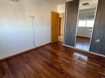 Departamento · 162m² · 4 Ambientes · 1 Cochera · Departamento de 3 Dorm., Ubicación Céntrica