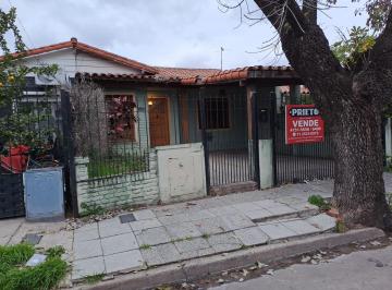 Casa de 3 ambientes, Tres de Febrero · Venta Casa 3 Ambientes Ciudad Jardin El Palomar a Reciclar