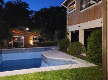 Casa · 260m² · 6 Ambientes · 2 Cocheras · Excelente Casa en Venta en del Viso - Pilar