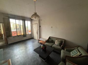 PH · 93m² · 4 Ambientes · PH de 4 Ambientes a Reciclar en Venta - Villa Maipu
