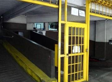 Garage · 12m² · Cochera en Venta. Barrio Norte. Oportunidad!