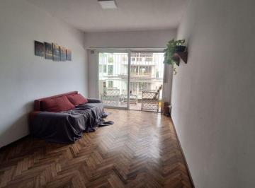 Departamento · 69m² · 4 Ambientes · Venta Departamento 3 Dorm. Frente con Balcon