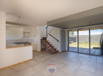 Casa · 88m² · 4 Ambientes · 1 Cochera · Duplex 2 Dor en Venta en Valle Cercano Cordoba