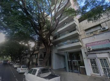 Garage · 12m² · Venta - Av Pellegrini / Juan m de Rosas - Esp. Estacionar