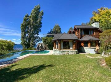 Casa · 315m² · 9 Ambientes · Casa con Costa de Lago Nahuel Huapi Bariloche
