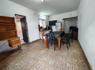 Casa · 90m² · 4 Ambientes · 1 Cochera · Venta / Permuta - Casa 3 Dorm., Patio, Cochera y Galpón - Barrio Alvear, Rosario.