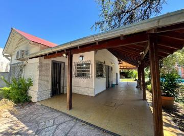 Casa · 155m² · 3 Ambientes · 3 Cocheras · Chalet - Venta - 3 Ambientes - S. a de Padua - Apto Cred. Hipotecario